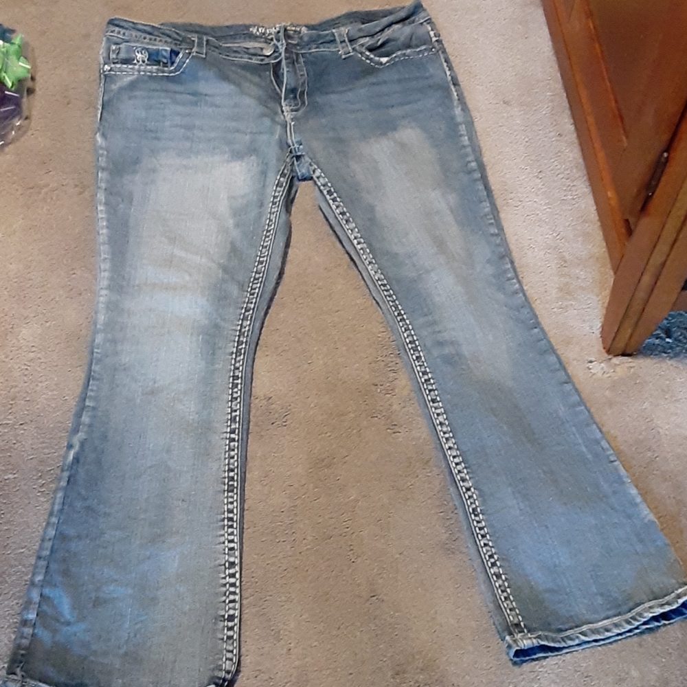EUC .  Size 16. See pics for details.